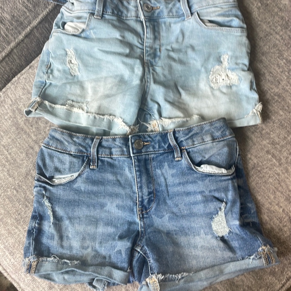 Set of 2 Jean shorts (12 youth) -May be worn once -look new 🌼bundle and save!!